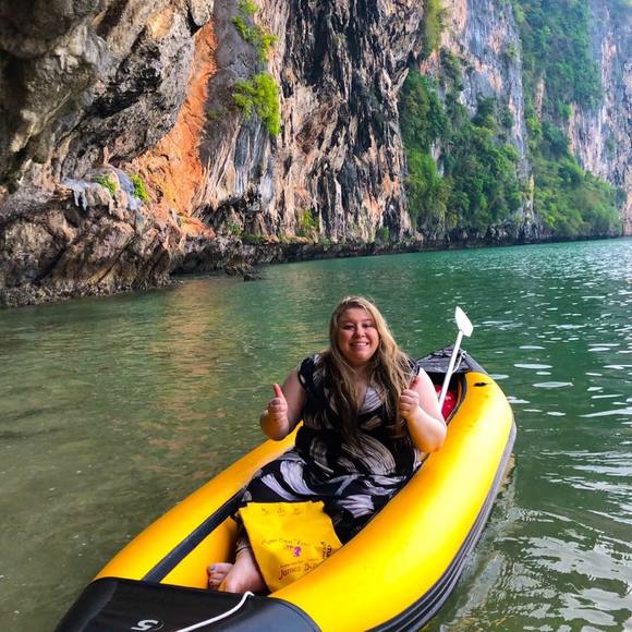 Meet your Posher, Katie - Picture 1 of 3